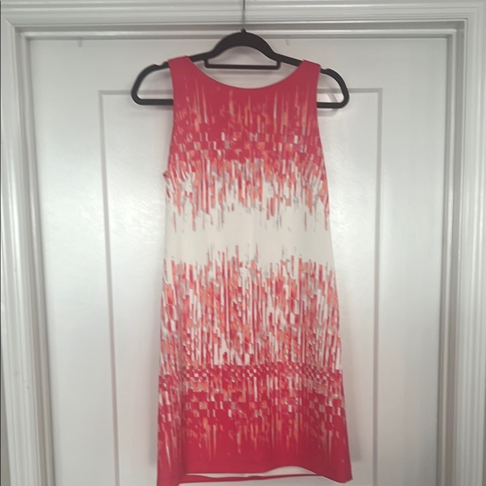 Vince Camuto White and Pink Sheath Mini Dress Sleeveless Crew Neck